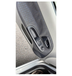 Poignee porte arriere gauche RENAULT CLIO 2
