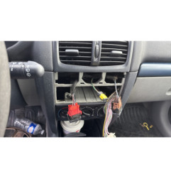 Poignee porte arriere gauche RENAULT CLIO 2