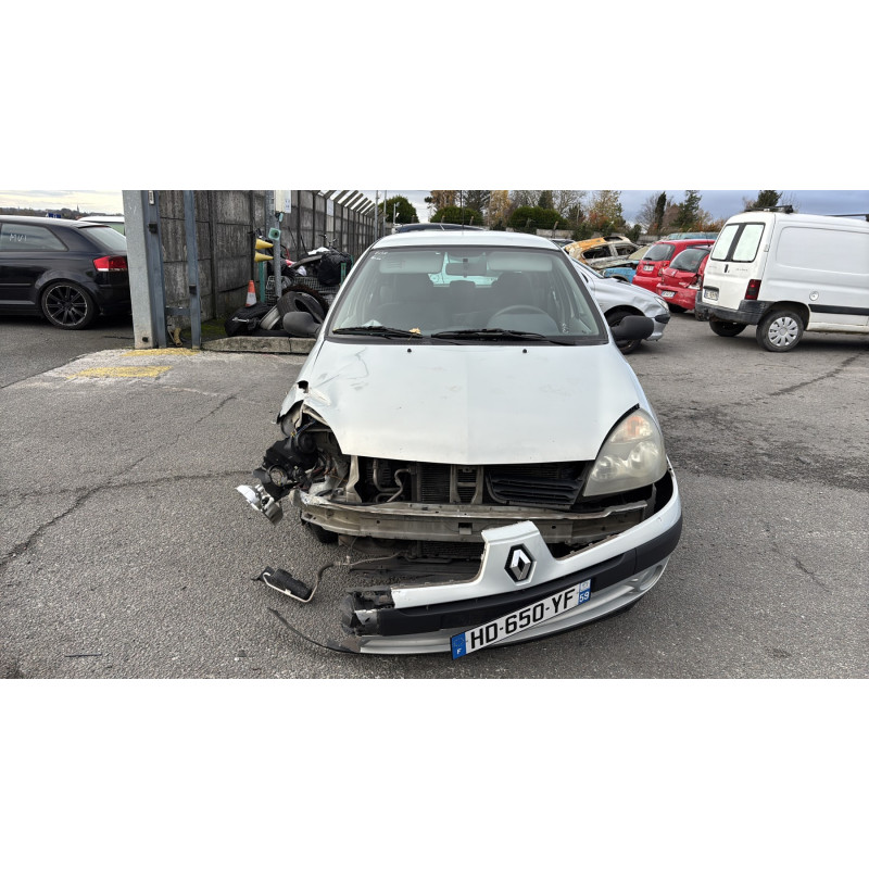 Poignee porte avant gauche RENAULT CLIO 2 Photo n°11