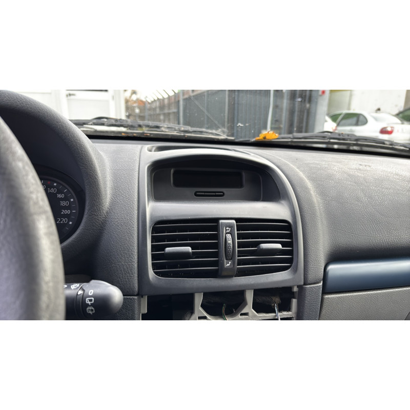 Poignee porte avant gauche RENAULT CLIO 2 Photo n°19