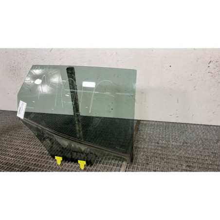 Vitre arriere droit RENAULT KADJAR