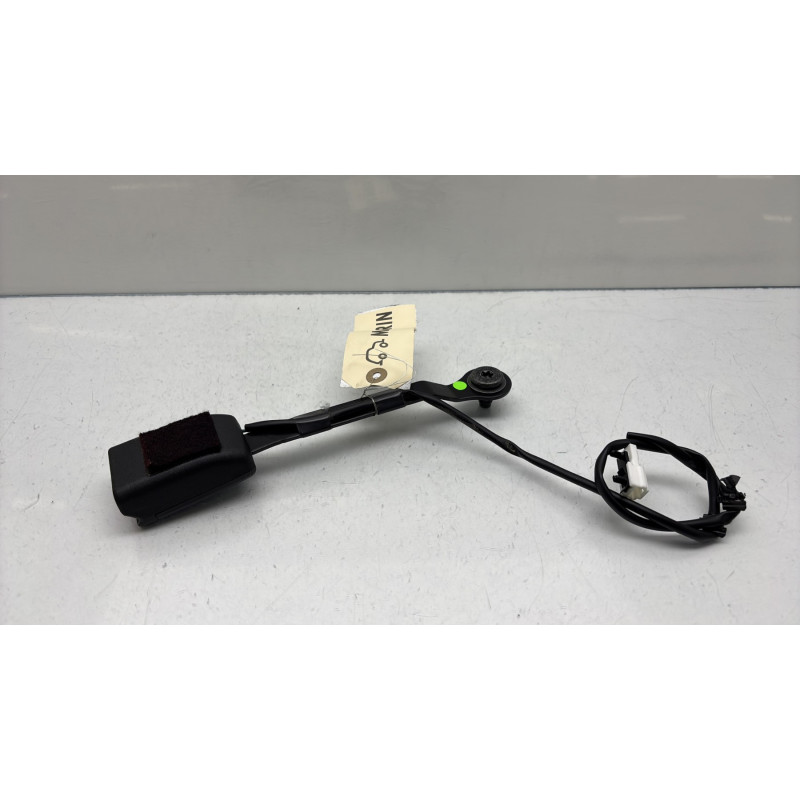 Attache ceinture avant droit RENAULT KADJAR Photo n°1