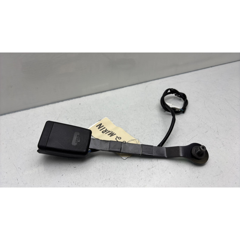 Attache ceinture avant droit RENAULT KADJAR Photo n°6