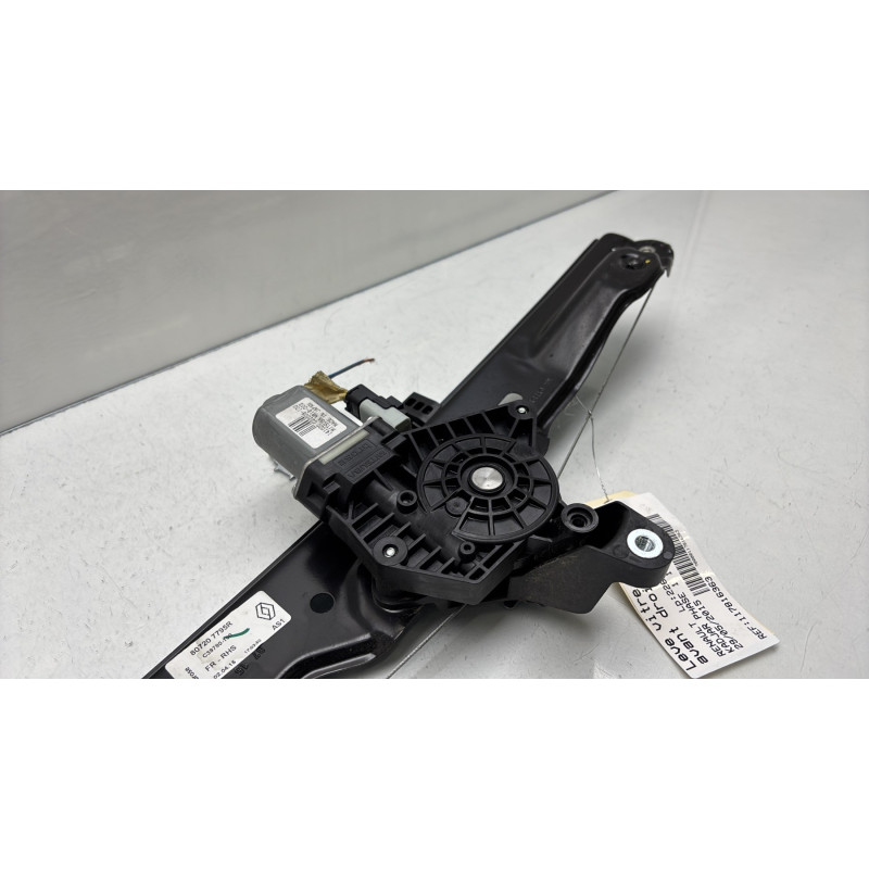 Leve vitre electrique avant droit RENAULT KADJAR Photo n°4