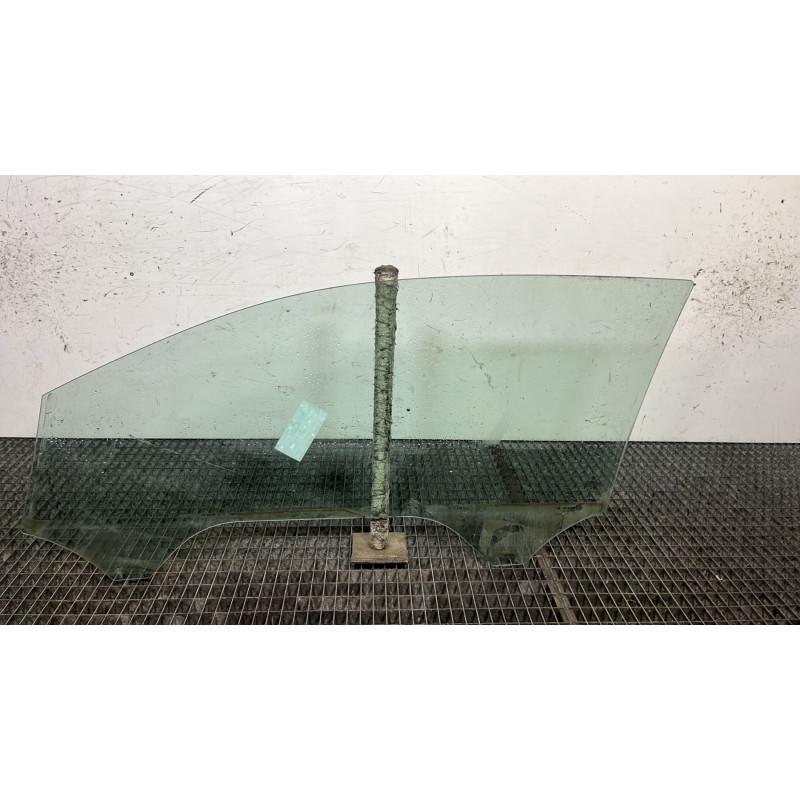 Vitre avant droit VOLKSWAGEN POLO 5 Photo n°4
