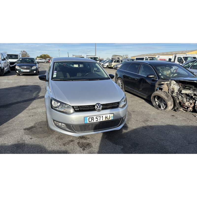 Attache ceinture avant gauche VOLKSWAGEN POLO 5 Photo n°5