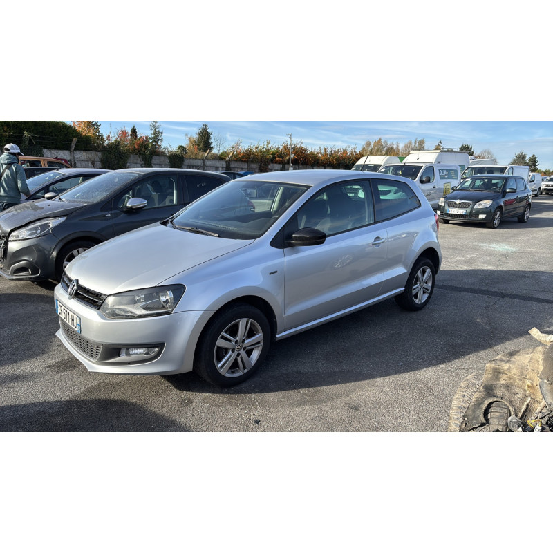 Attache ceinture avant gauche VOLKSWAGEN POLO 5 Photo n°7