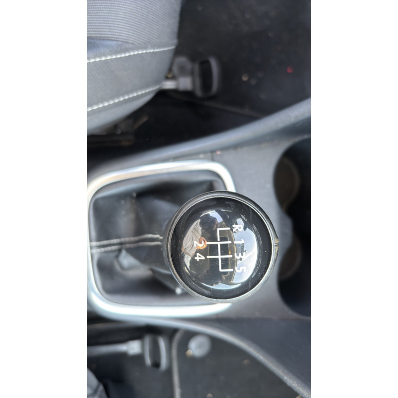 Attache ceinture avant gauche VOLKSWAGEN POLO 5 Photo n°11
