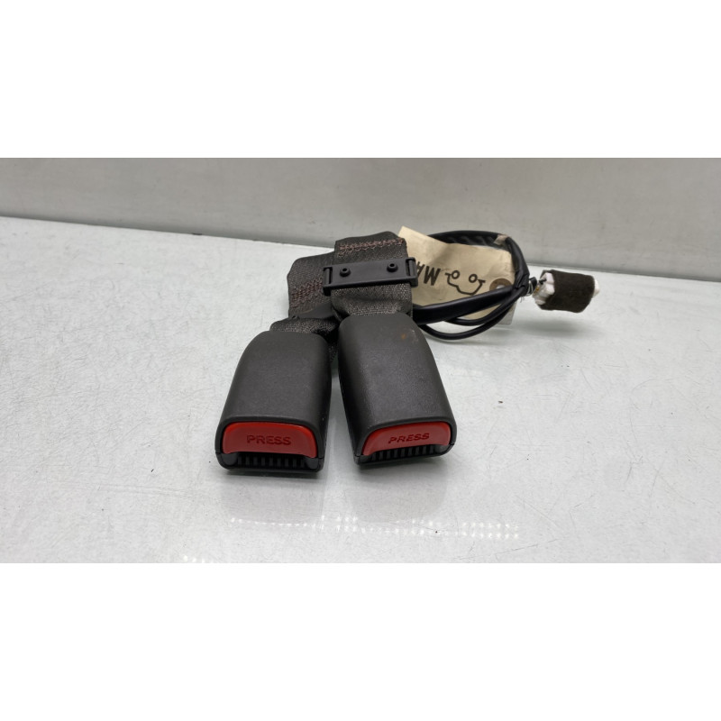 Attache ceinture arriere gauche CHEVROLET SPARK Photo n°2