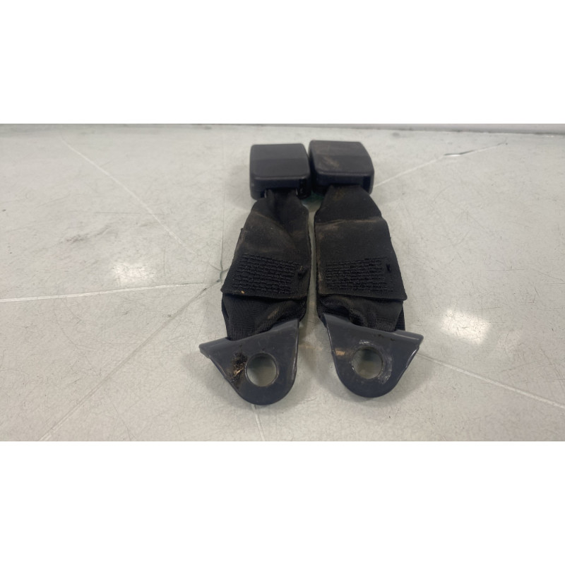 Attache ceinture arriere droit PEUGEOT 206 Photo n°5