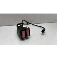 Attache ceinture arriere droit PEUGEOT 207 Photo n°1