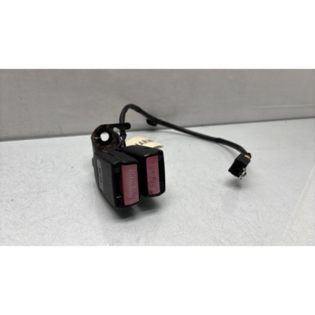 Attache ceinture arriere droit PEUGEOT 207 Photo n°1