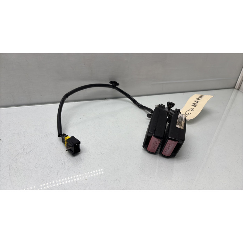 Attache ceinture arriere droit PEUGEOT 207 Photo n°3