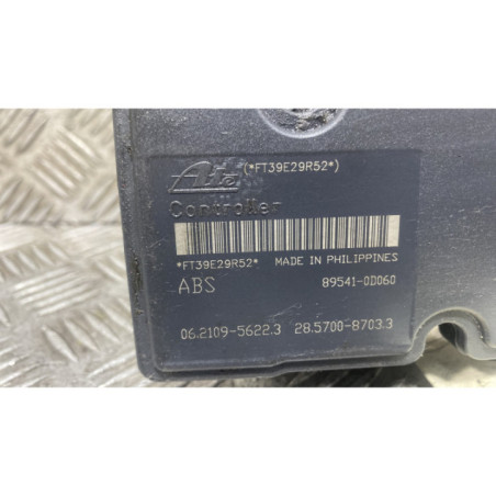 Bloc ABS (freins anti-blocage) TOYOTA YARIS 2