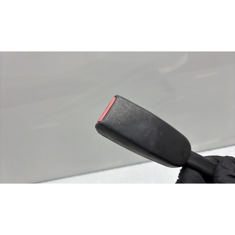 Attache ceinture avant droit NISSAN PATROL 1 Photo n°3