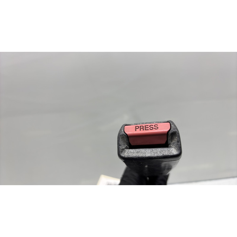 Attache ceinture avant droit NISSAN PATROL 1 Photo n°4