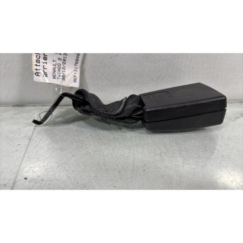Attache ceinture arriere gauche RENAULT TWINGO 2 Photo n°2