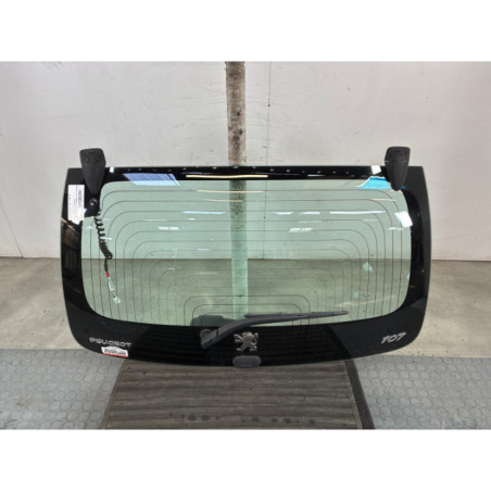 Lunette arriere PEUGEOT 107 Photo n°1