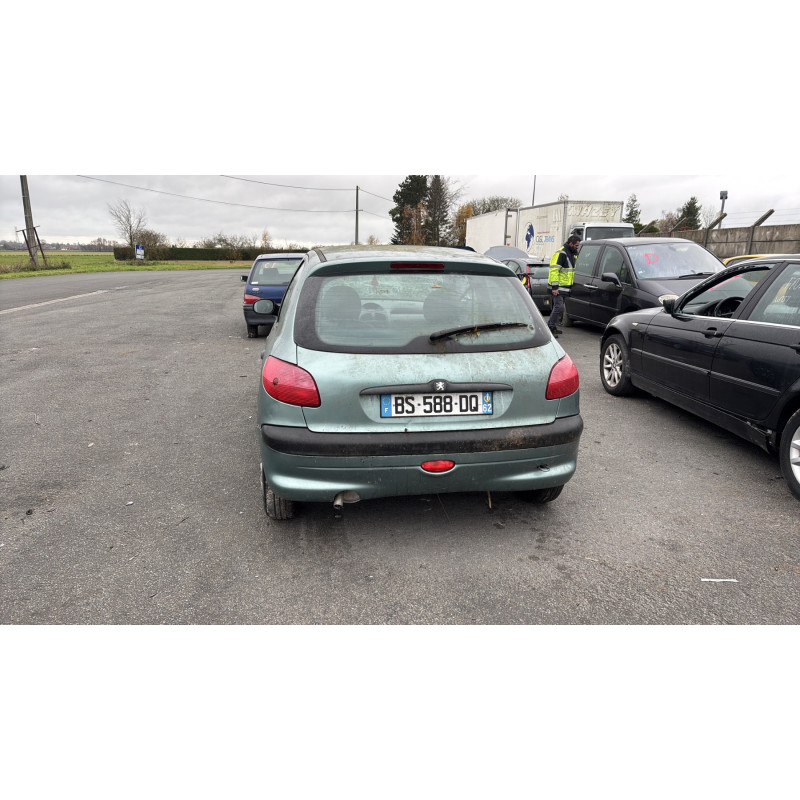 Aile avant droit PEUGEOT 206 Photo n°10