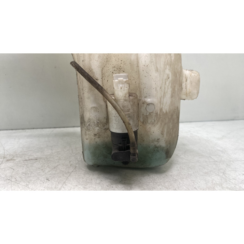 Vase de lave glace PEUGEOT 307 Photo n°2