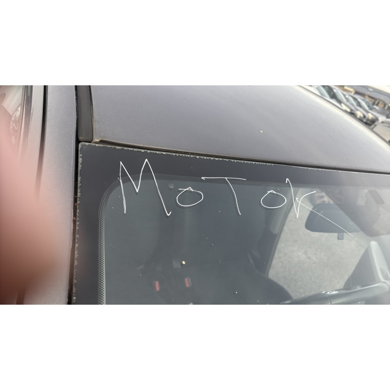 Boitier air bag TOYOTA YARIS 2 Photo n°9