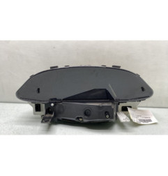 Compteur TOYOTA YARIS 2 Photo n°1