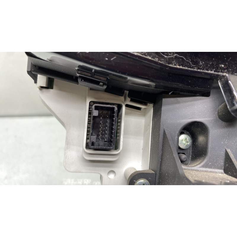 Compteur TOYOTA YARIS 2 Photo n°5