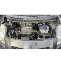 Feu arriere stop central TOYOTA YARIS 2
