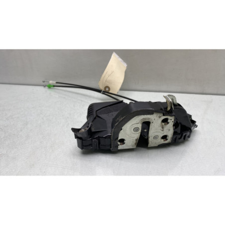 Serrure avant droit TOYOTA YARIS 2 Photo n°1