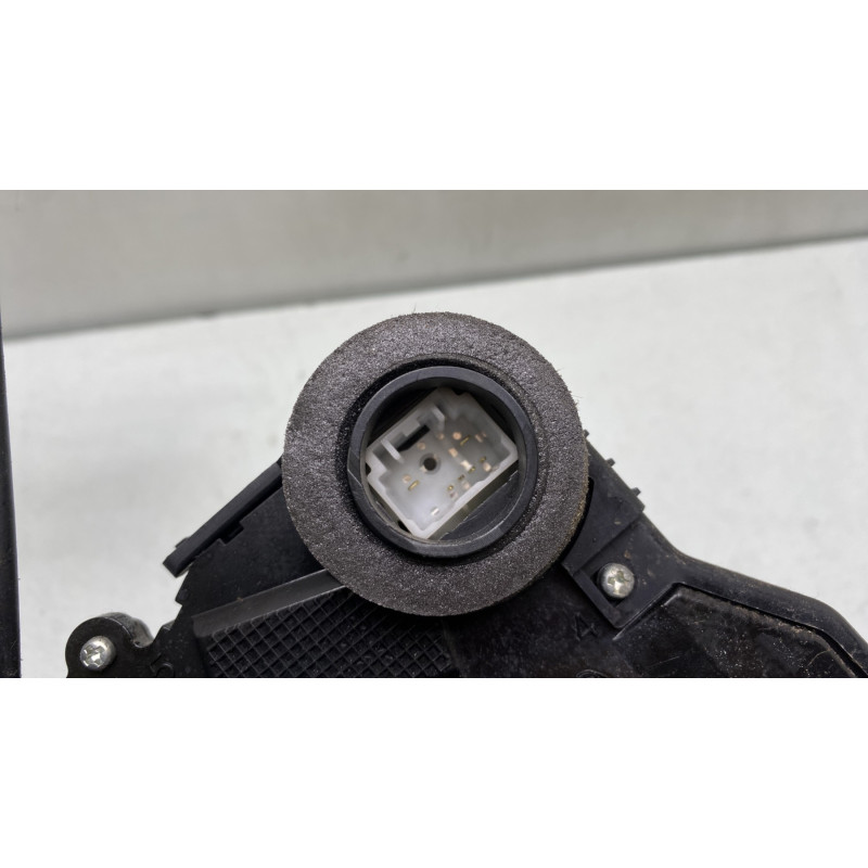 Serrure avant droit TOYOTA YARIS 2 Photo n°4