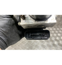 Bloc ABS (freins anti-blocage) TOYOTA YARIS 2