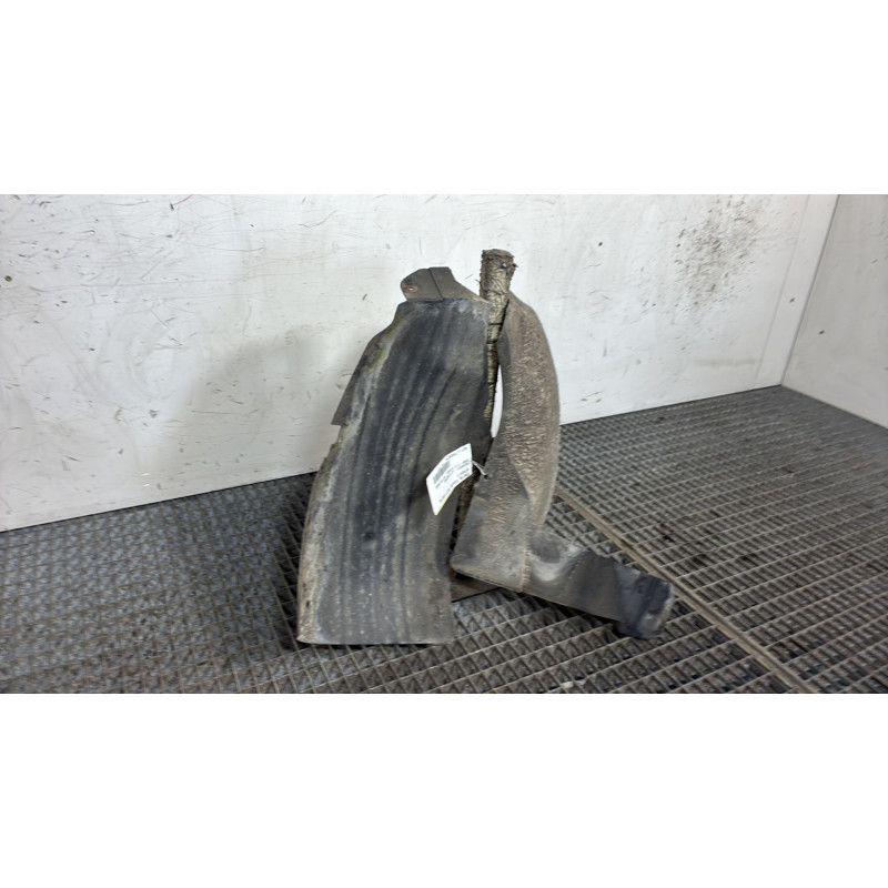 Pare boue arriere droit PEUGEOT 206+ Photo n°2