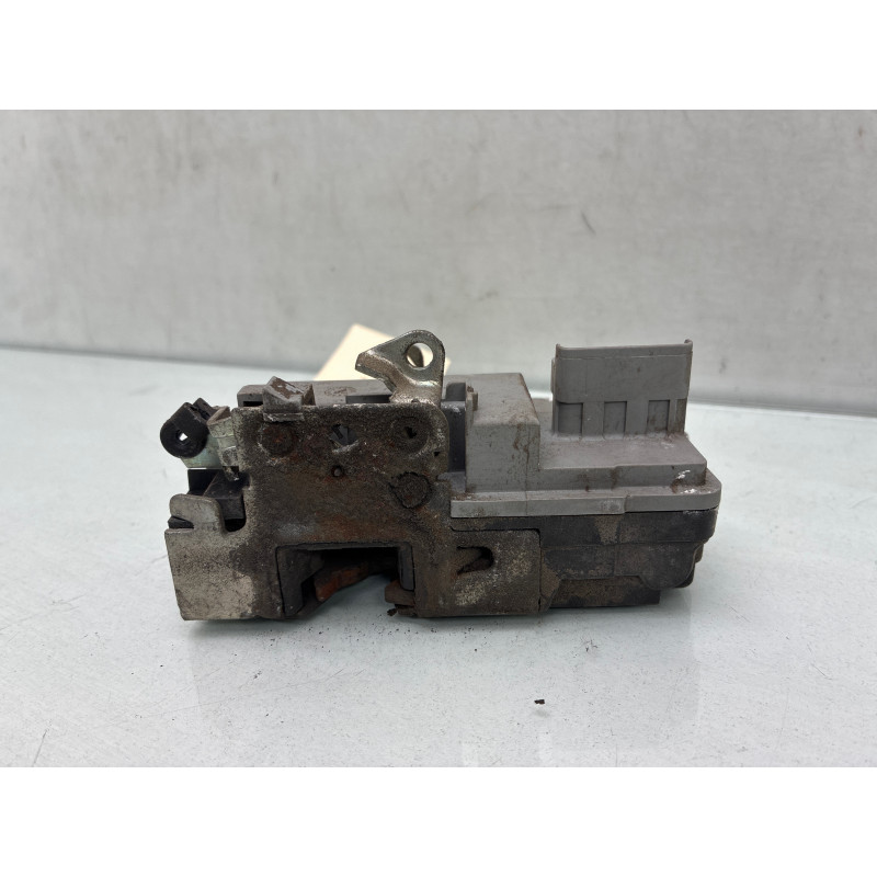 Serrure avant droit PEUGEOT 206+ Photo n°4