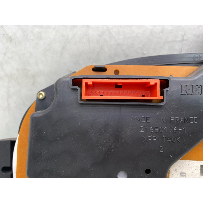 Compteur RENAULT MEGANE 1 Photo n°4