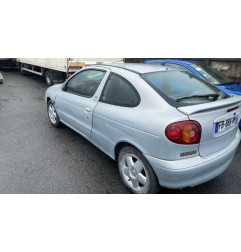 Vitre avant droit RENAULT MEGANE 1