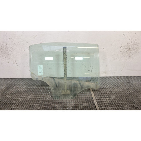 Vitre arriere droit CITROEN C3 3 Photo n°1