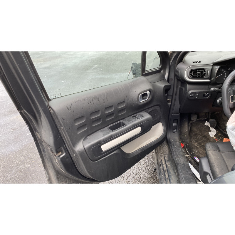 Attache ceinture arriere gauche CITROEN C3 3 Photo n°12