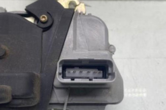 Serrure avant droit PEUGEOT 307