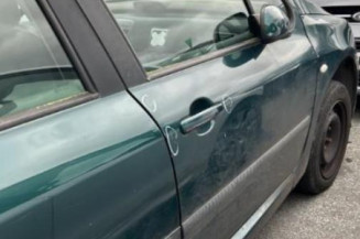 Serrure avant droit PEUGEOT 307