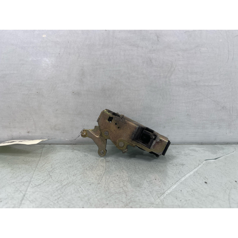 Serrure arriere droit PEUGEOT 405 Photo n°3
