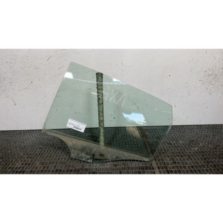 Vitre arriere gauche VOLKSWAGEN POLO 5 Photo n°1