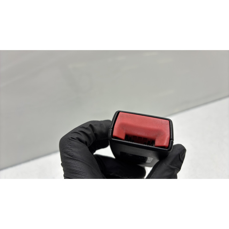 Attache ceinture avant droit VOLKSWAGEN POLO 5 Photo n°4
