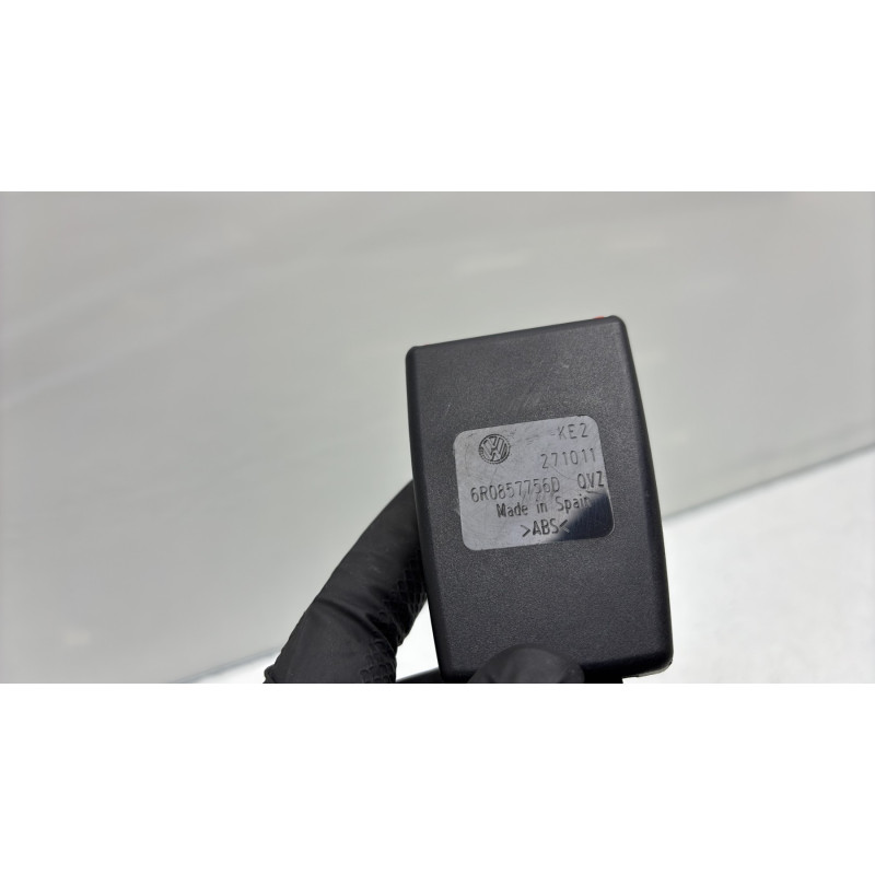 Attache ceinture avant droit VOLKSWAGEN POLO 5 Photo n°5