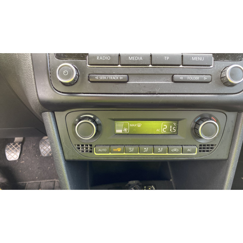 Attache ceinture avant droit VOLKSWAGEN POLO 5 Photo n°20