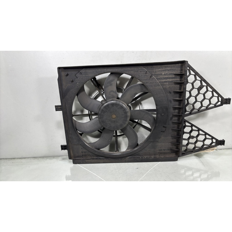 Moto ventilateur radiateur VOLKSWAGEN POLO 5 Photo n°7