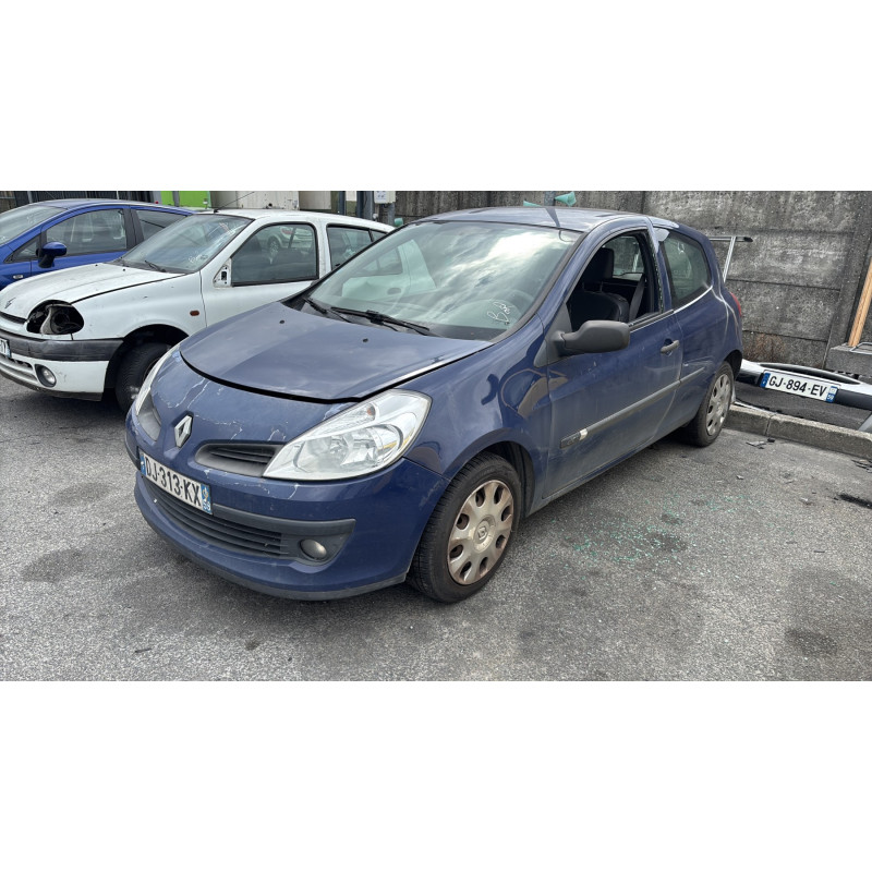 Feu arriere principal gauche (feux) RENAULT CLIO 3 Photo n°7