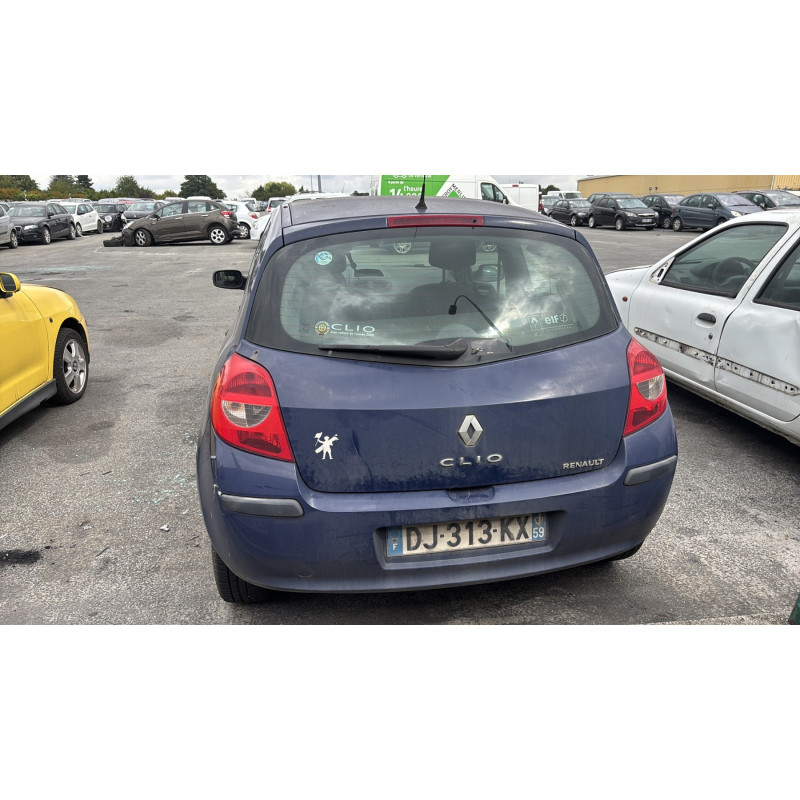 Feu arriere principal gauche (feux) RENAULT CLIO 3 Photo n°11