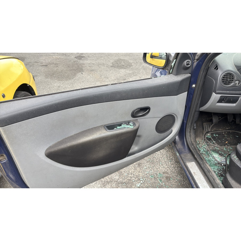 Feu arriere principal gauche (feux) RENAULT CLIO 3 Photo n°15