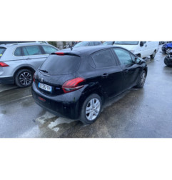 Vitre avant droit PEUGEOT 208 1