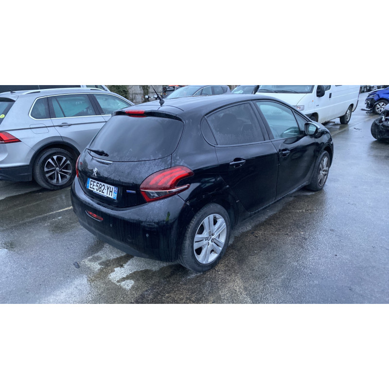 Vitre avant droit PEUGEOT 208 1 Photo n°8